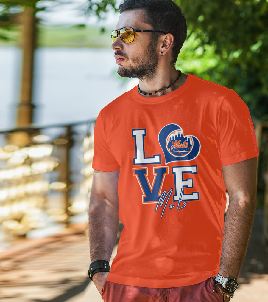 LOVE Mets New York Skyline T-Shirt