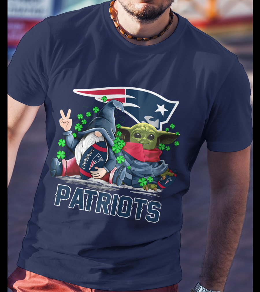 Leprechauns Gnomes Baby Yoda New England Patriots Football Icons T-Shirt