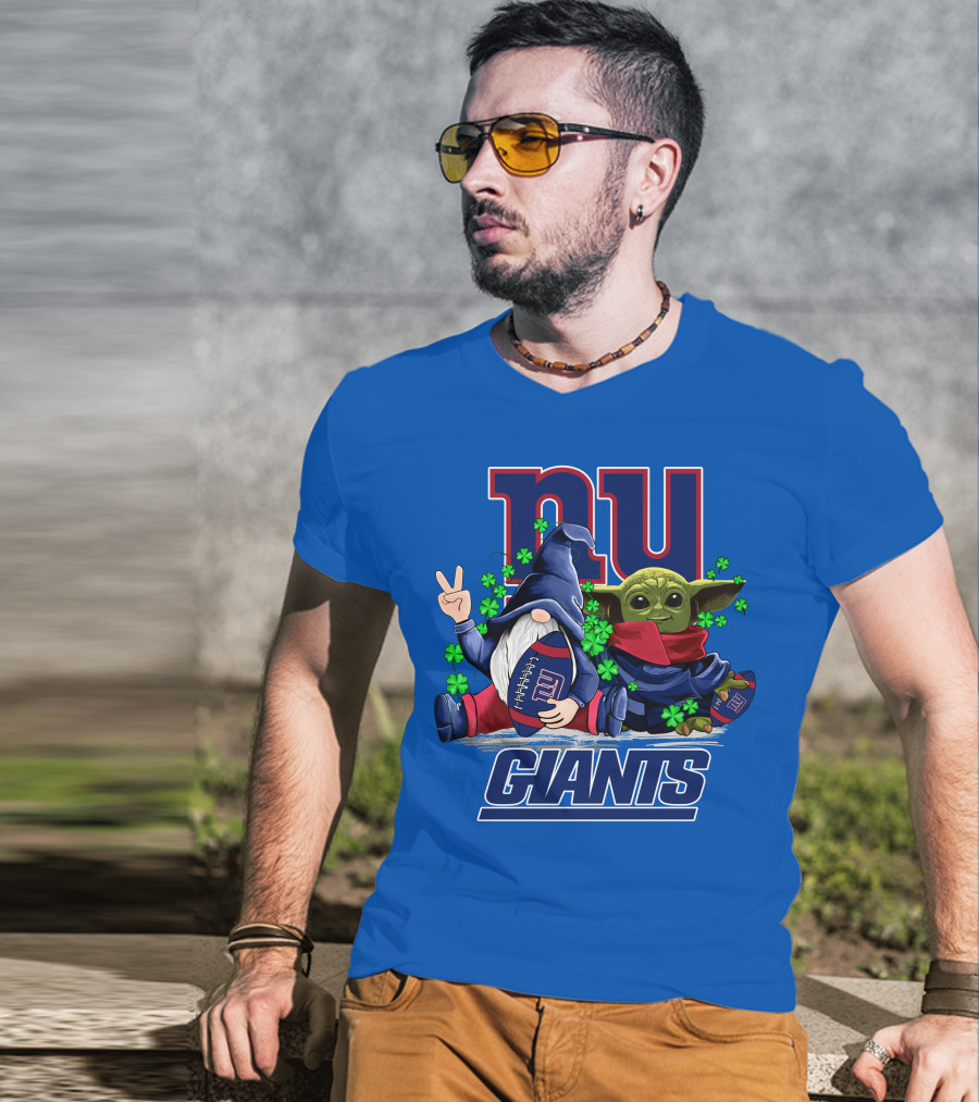 New York Giants Leprechauns Gnomes Baby Yoda Football Clover T-Shirt