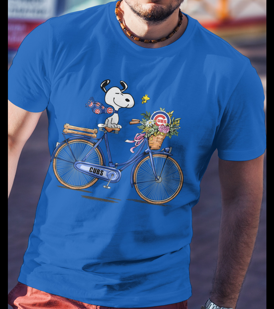 Chicago Cubs Snoopy On Bicycle With Flowers And Woodstock T-Shirt