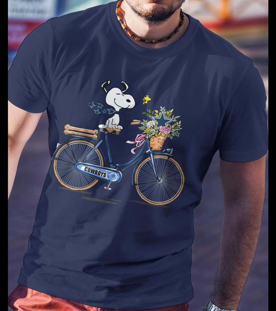 Dallas Cowboys Snoopy On Bicycle With Flowers And Star Basket T-Shirt