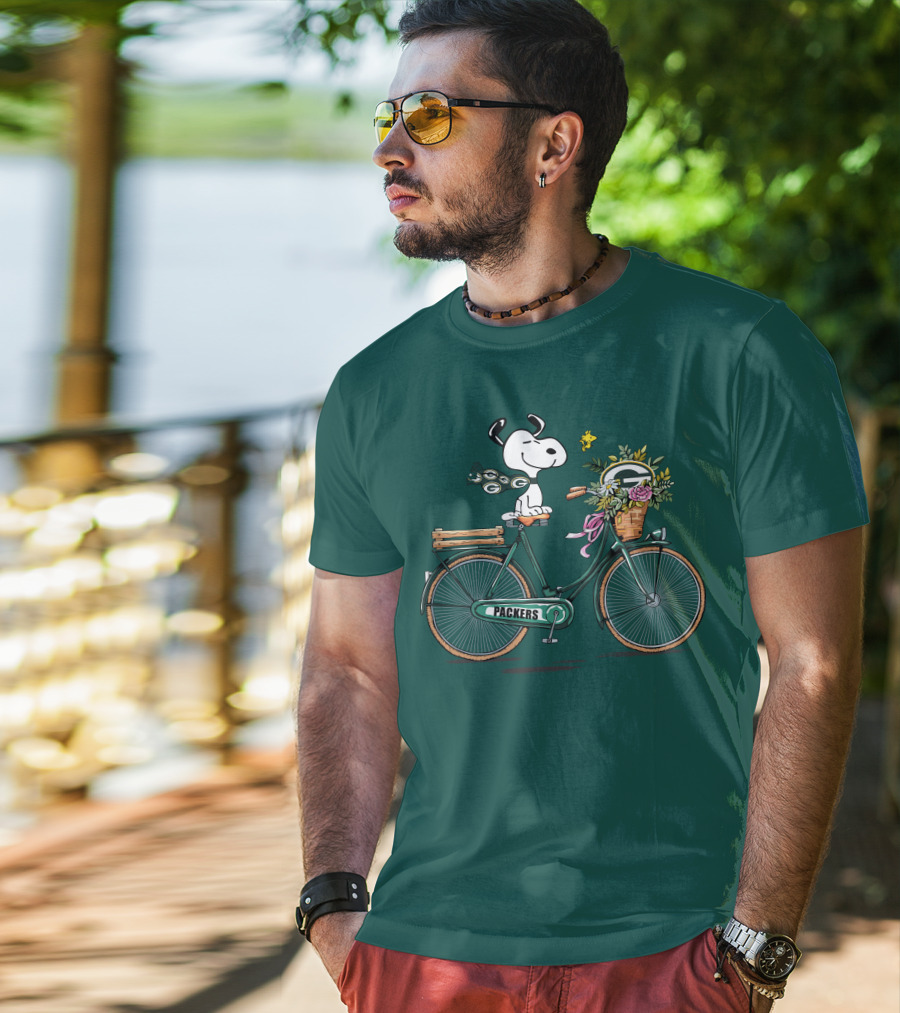 Packers Snoopy On Bicycle With Flowers And Woodstock T-Shirt