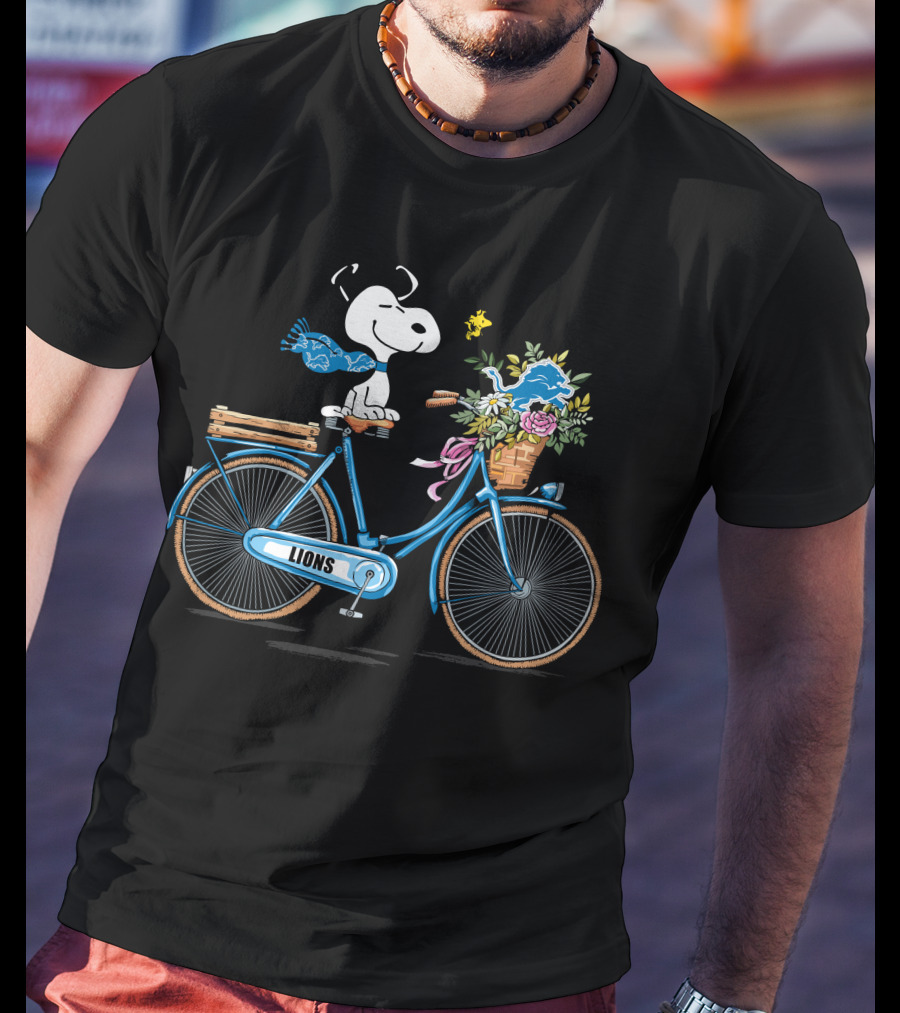 Detroit Lions Snoopy On Bicycle With Woodstock And Flowers T-Shirt
