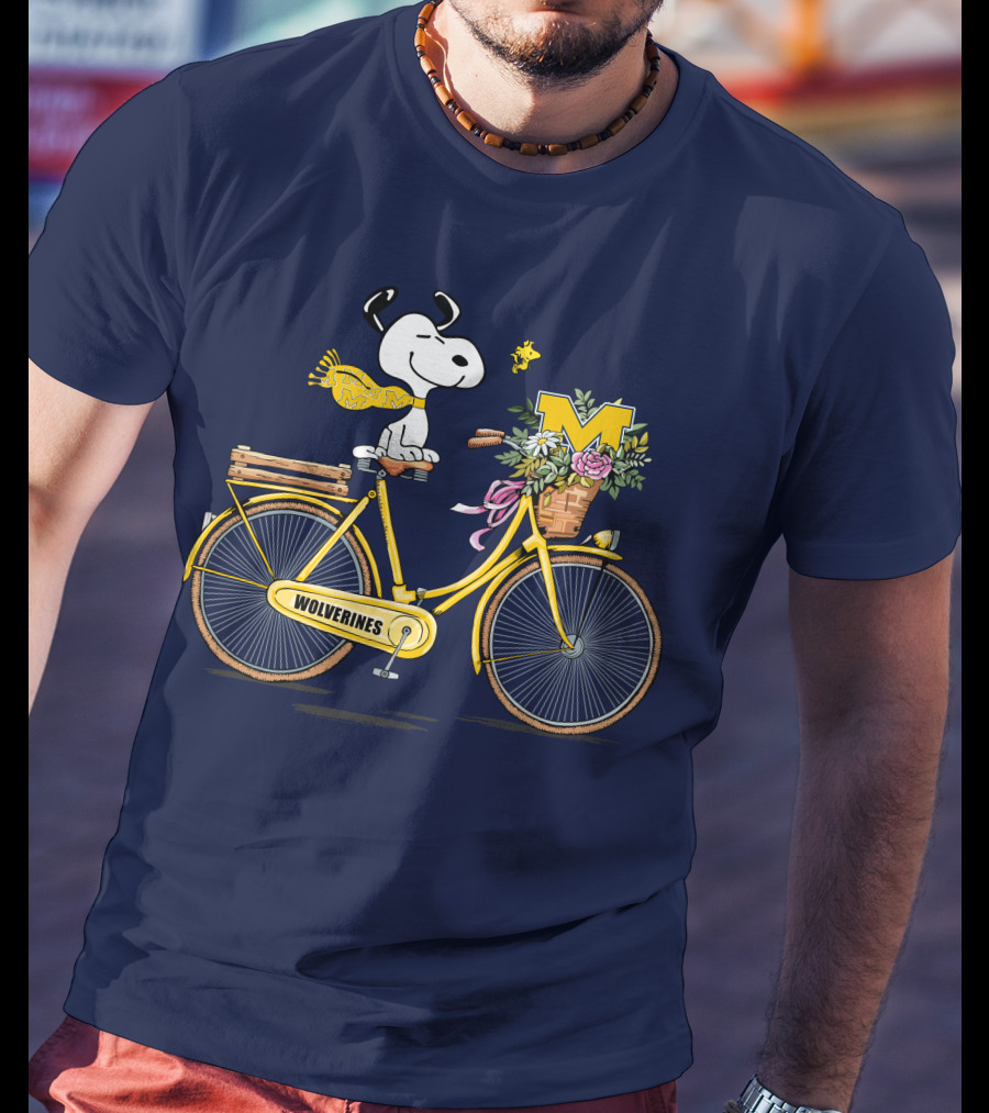 Michigan Wolverines Snoopy On Yellow Bicycle With Flowers T-Shirt