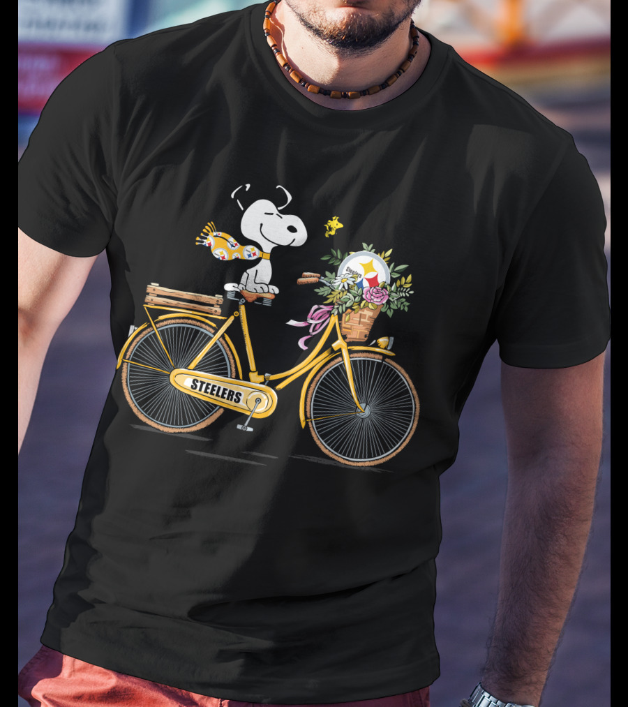 Pittsburgh Steelers Snoopy On Bicycle With Football Helmet And Flowers T-Shirt