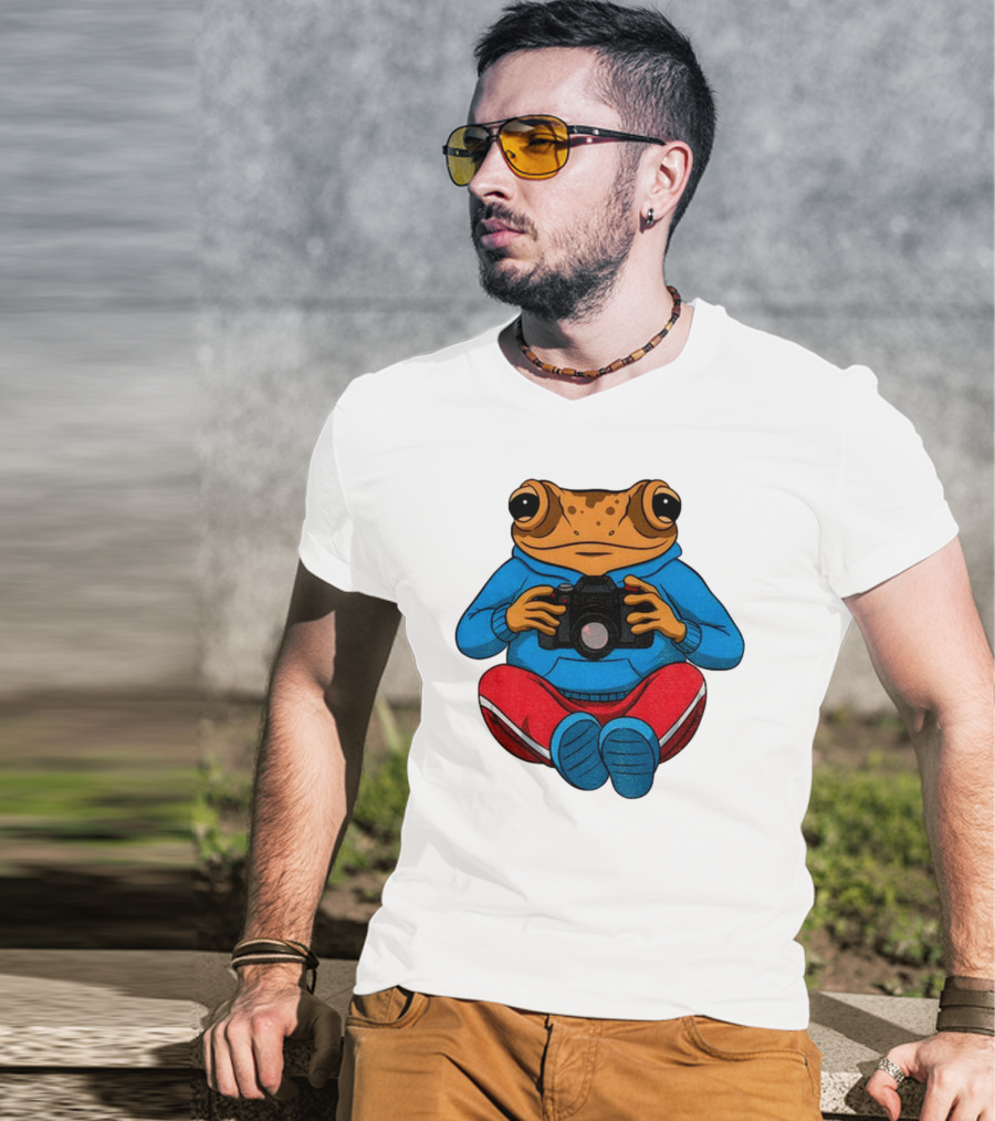 Bad Bunny Sapo Concho Frog With Camera Blue Red Pants T-Shirt