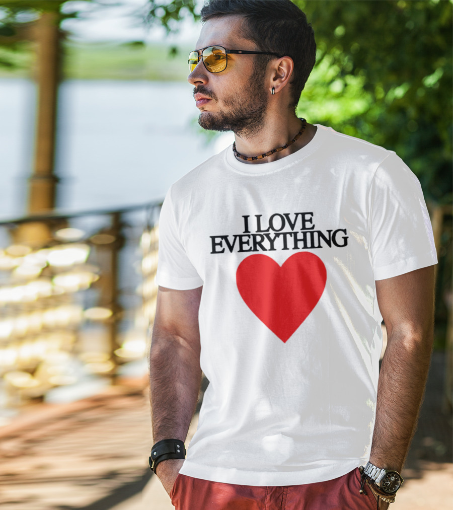 Mira Joyce I Love Everything Heart Red Graphic Style T-Shirt