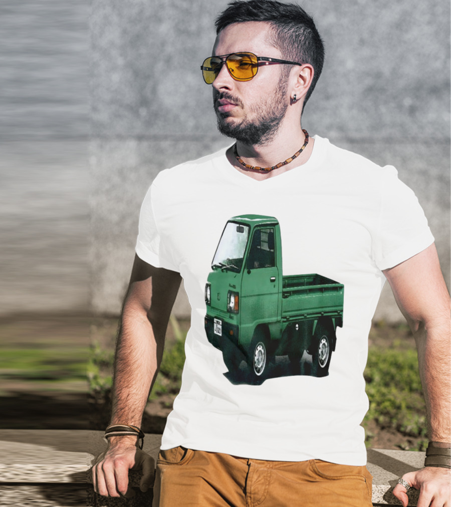 Henry Johnson Truck Green Retro Kei Mini Truck Classic Vintage Vehicle Japan T-Shirt