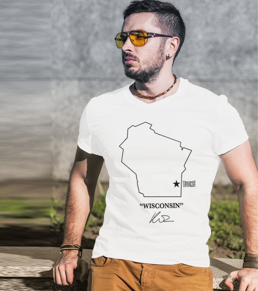 Wisconsin Bucks Map Outline Signature Edition With Giannis Autograph T-Shirt