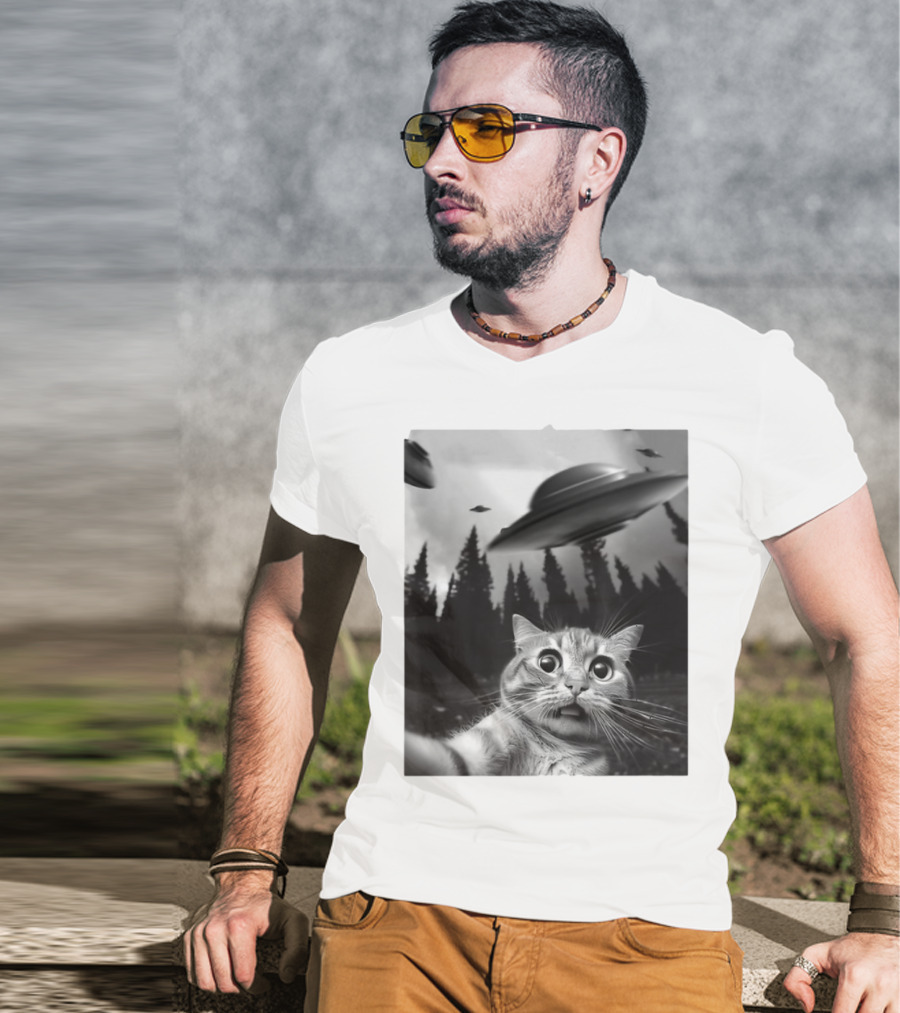 Keith Hernandez Cat Selfie Ufos Forest Scene T-Shirt