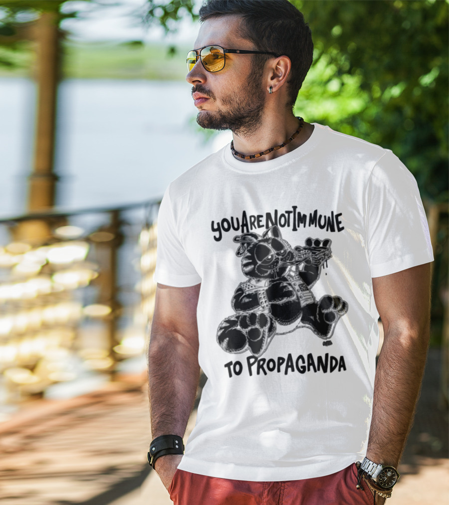 Punkwithacamera Cat With Pizza You Are Not Immune To Propaganda T-Shirt