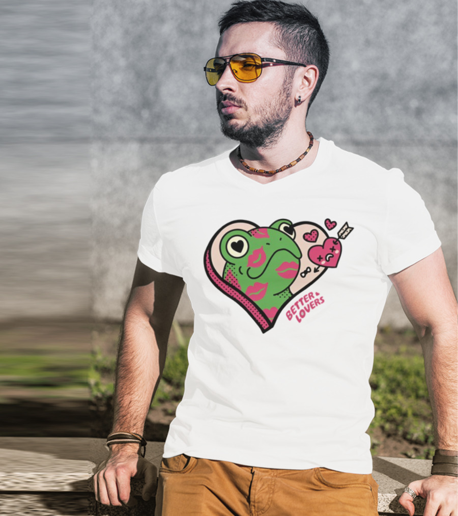 Better Lovers Love Frogs Heart Kisses Fun Graphic T-Shirt