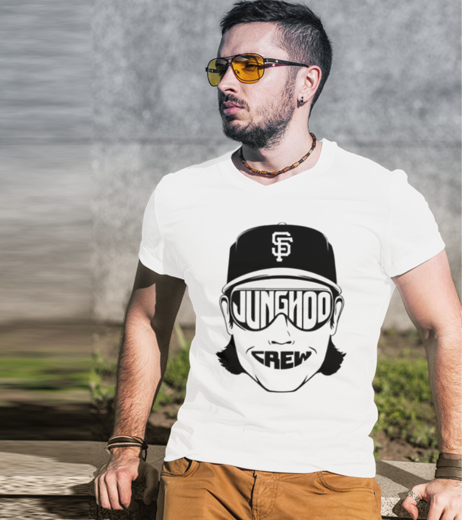 Jung Hoo Crew 2025 Baseball Cap And Sunglasses Design T-Shirt