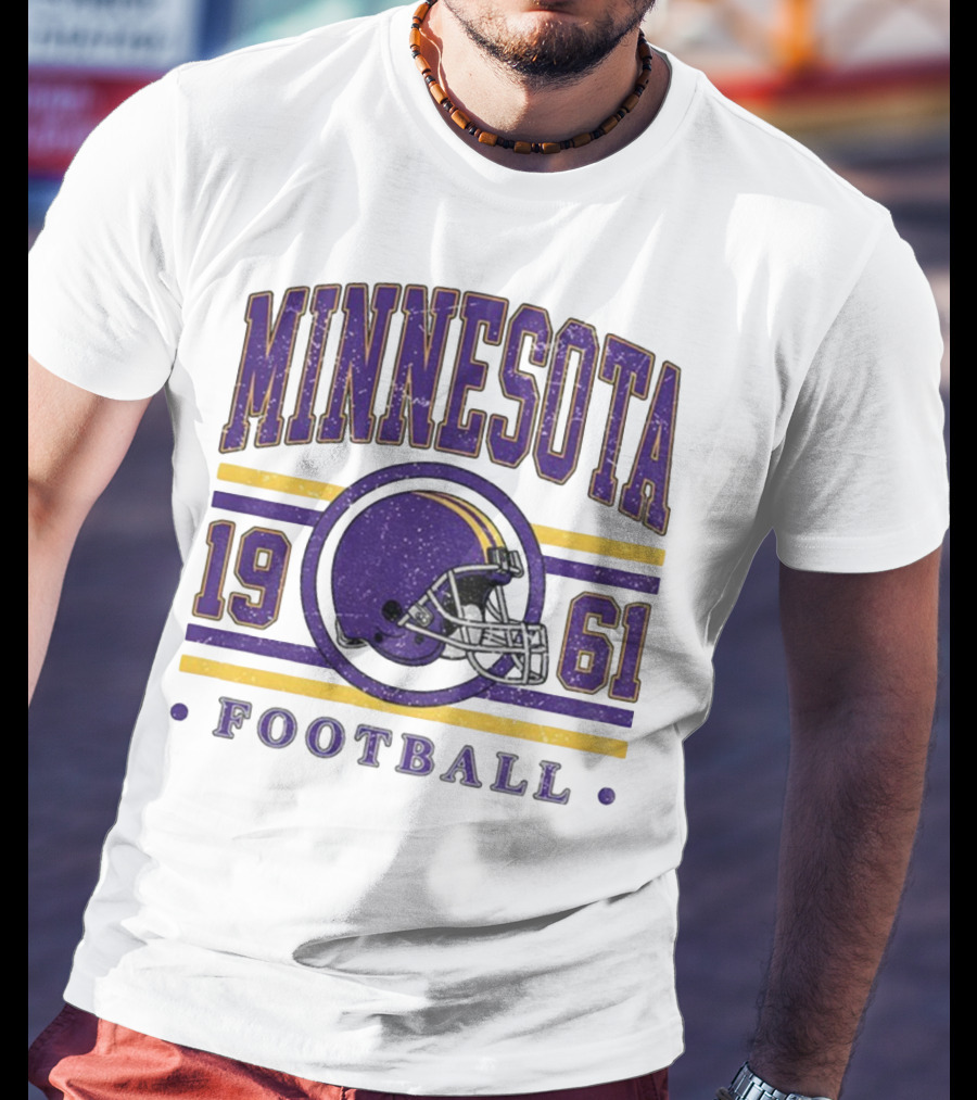 Minnesota Vikings Football Helmet 1961 NFL Vintage Style T-Shirt