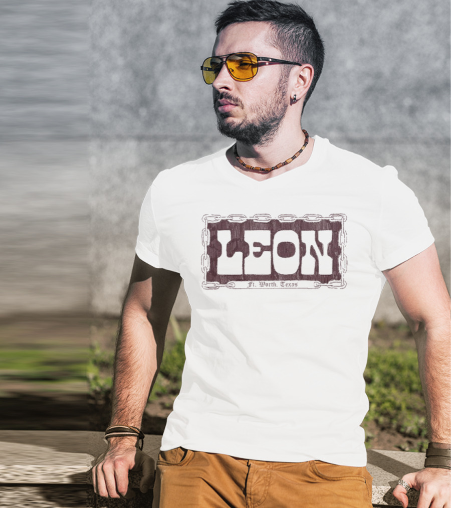 LEON Fort Worth Texas License Plate Chain Style T-Shirt