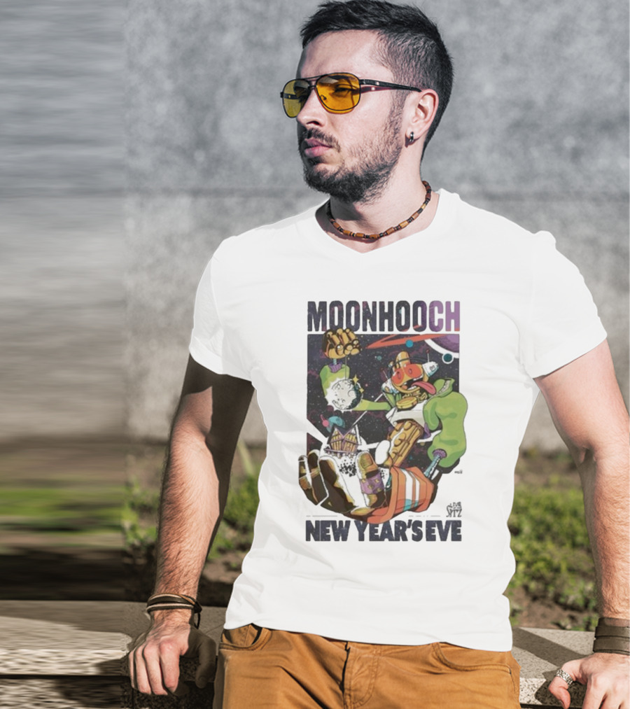 Moon Hooch New Year’s Eve 2025 Space Robot Adventure At The Sitz T-Shirt