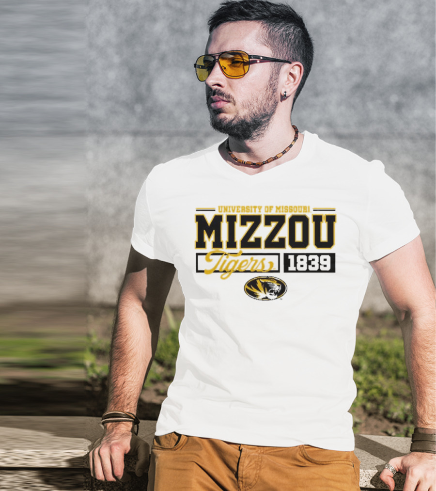 Tigers University Of Missouri Mizzou 1839 Oval Tiger Head T-Shirt