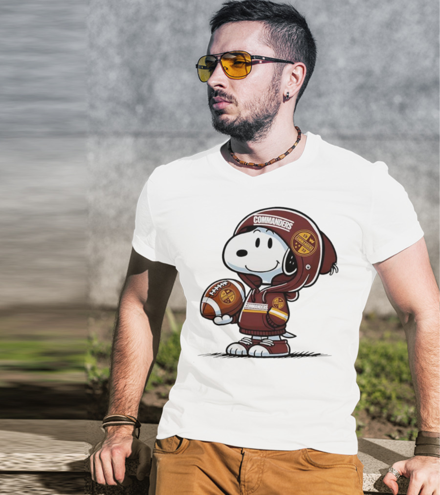 Snoopy In Commanders With Football Washington 1932 W T-Shirt