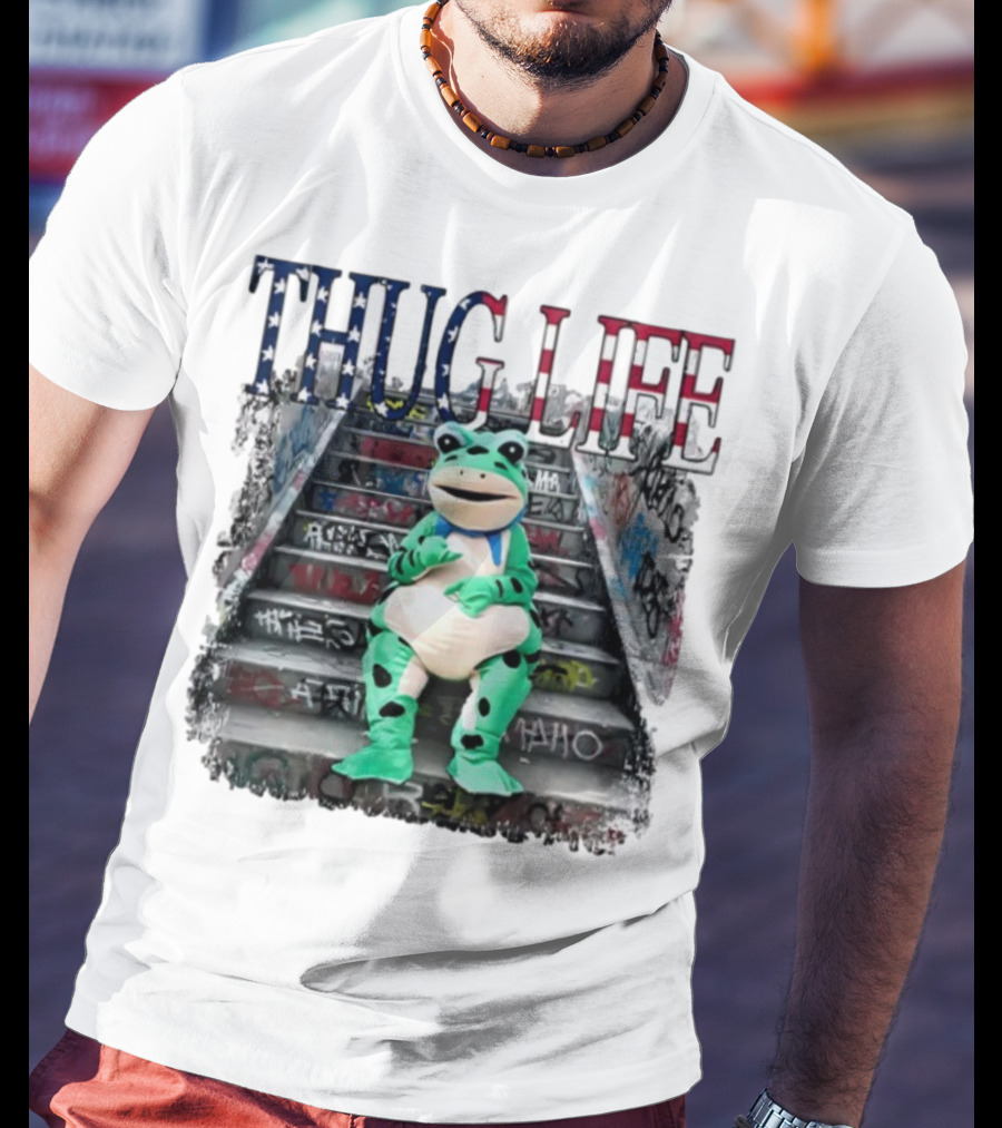 THUG LIFE Frog Costume Graffiti Steps T-Shirt