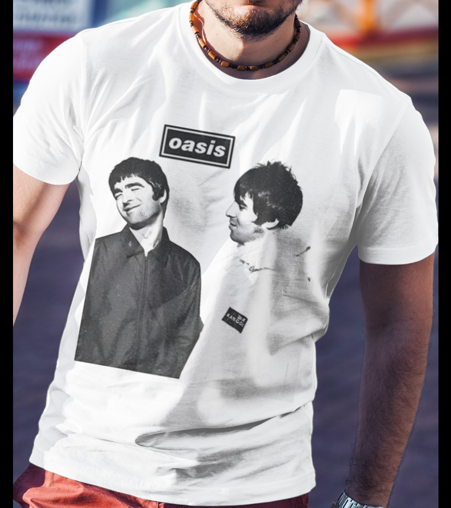 Noel Vs Liam Gallagher Oasis Band Kangol Vintage T-Shirt