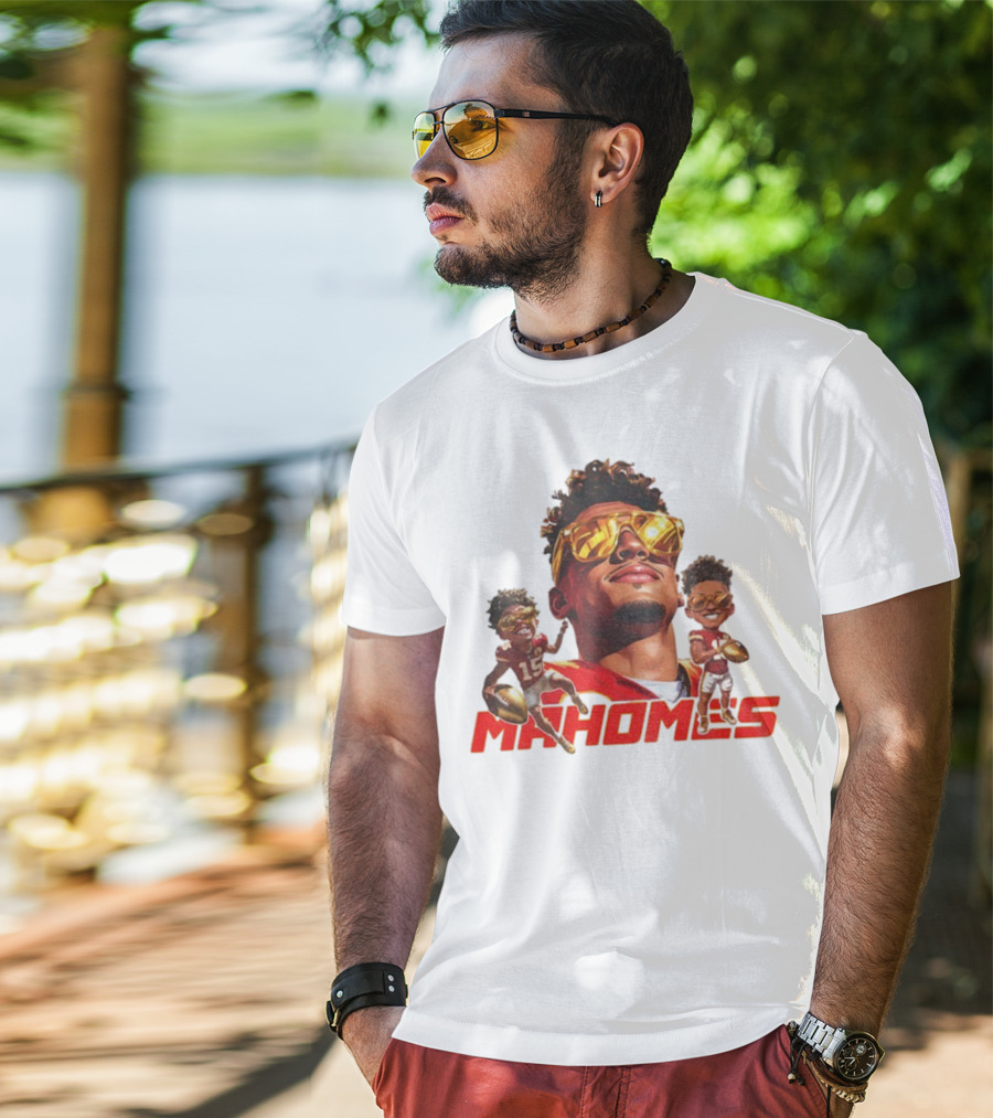 Patrick Mahomes Kansas City Chiefs Football Player Caricature Mahomes 2025 T-Shirt