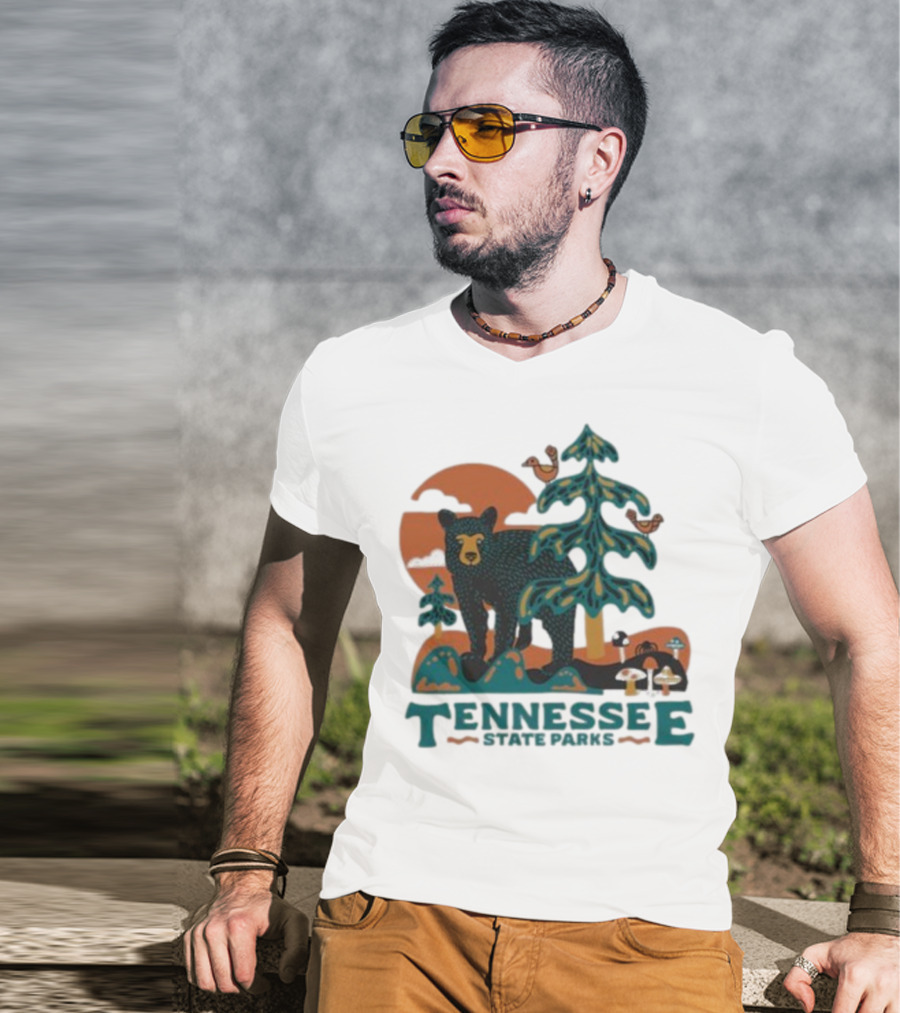 Tennessee State Parks Bear Nature Scene And Forest Wildlife T-Shirt