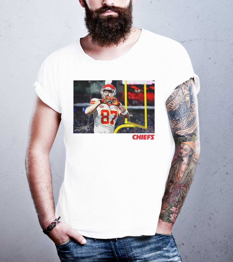 Travis Kelce 87 Kansas City Chiefs Heart Gesture Signature T-Shirt