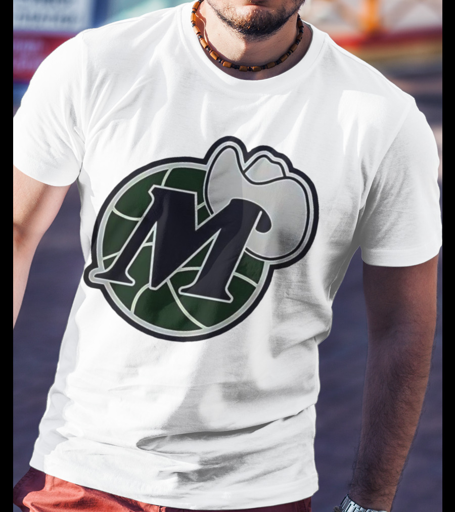 Dallas Mavericks M With Cowboy Hat And Basketball Icon T-Shirt