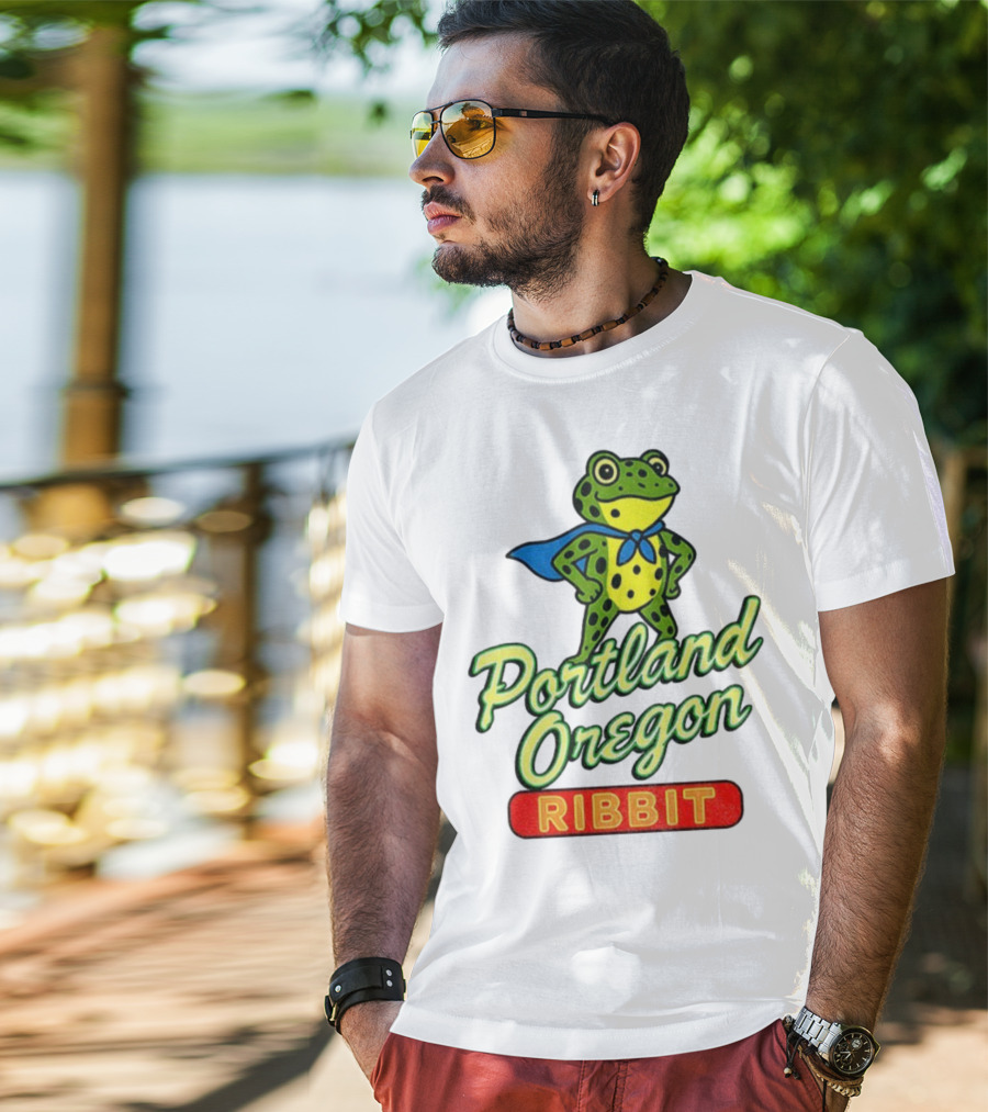 Portland Oregon Ribbit Frog Superhero Retro Style T-Shirt