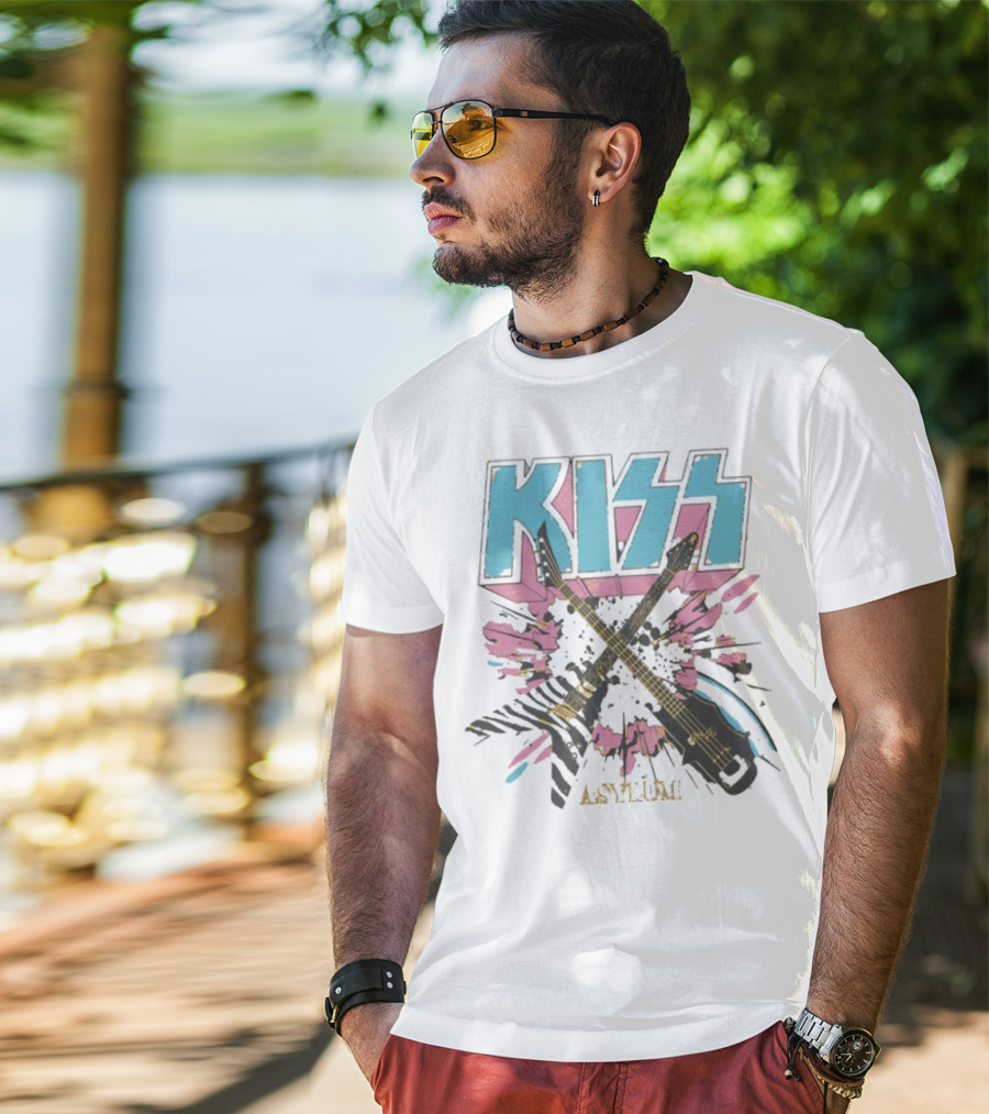Kiss Asylum Crossed Guitars Burst Design T-Shirt