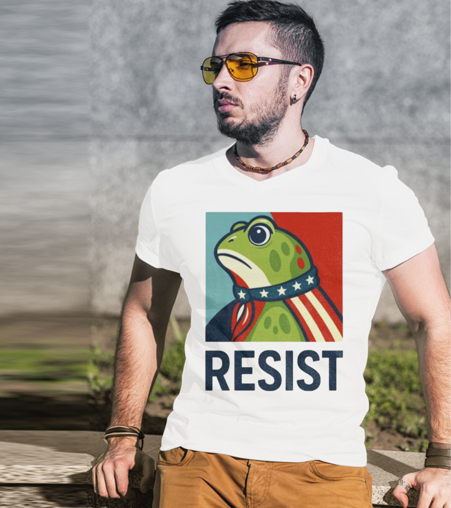 Resist Portland Frog Patriotic Stars And Stripes Retro Art T-Shirt