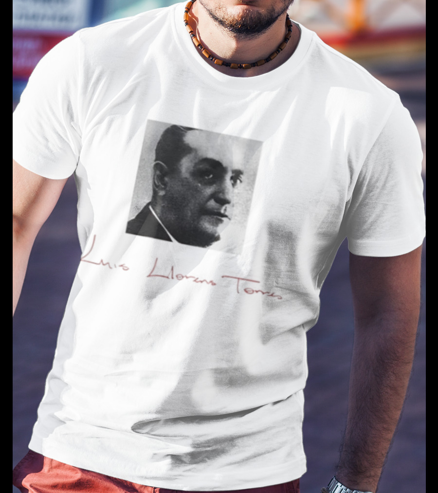 Debí Tirar Más Fotos En La Residencia Luis Llorens Torres T-Shirt