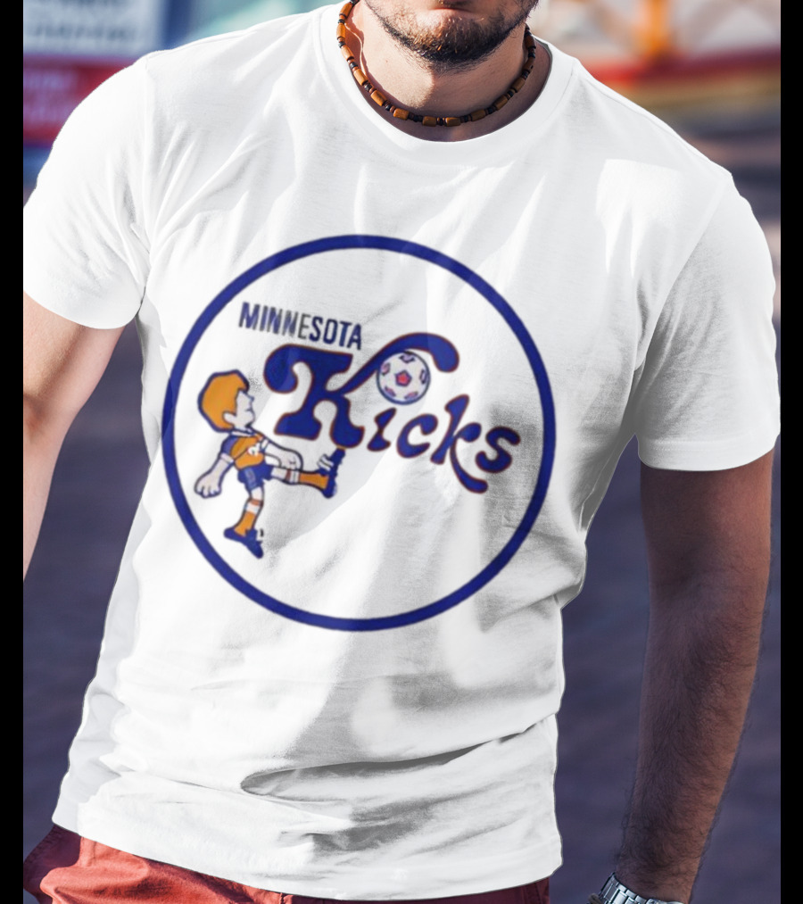 Minnesota Kicks Soccer Cartoon Player Retro Style T-Shirt