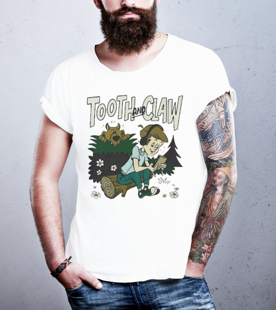 Tooth And Claw Podcast Don’t Look Behind You Headphones Listening Cartoon Dog Forest Scene T-Shirt