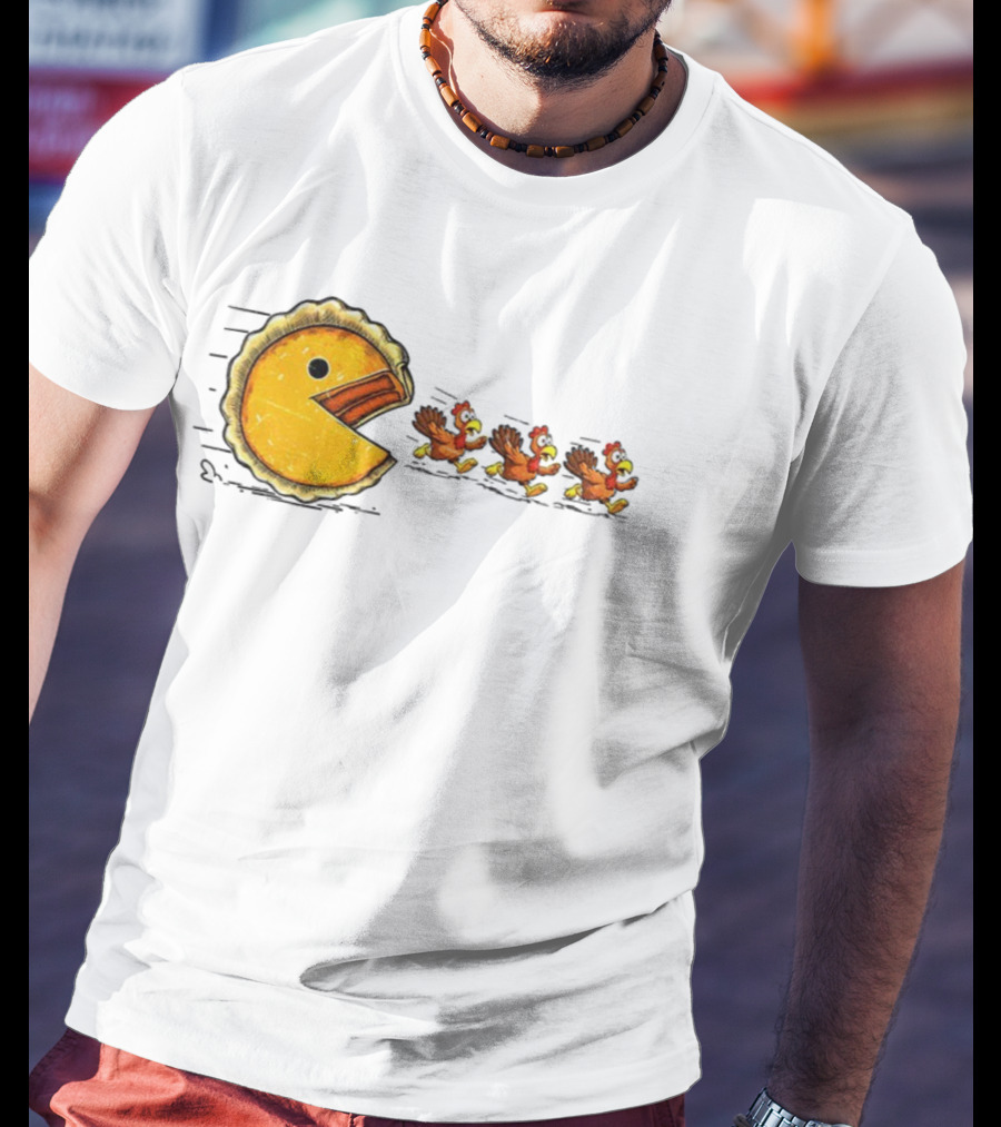 Thanksgiving Turkey Chase With Retro Pumpkin Pie Eating Game Theme T-Shirt