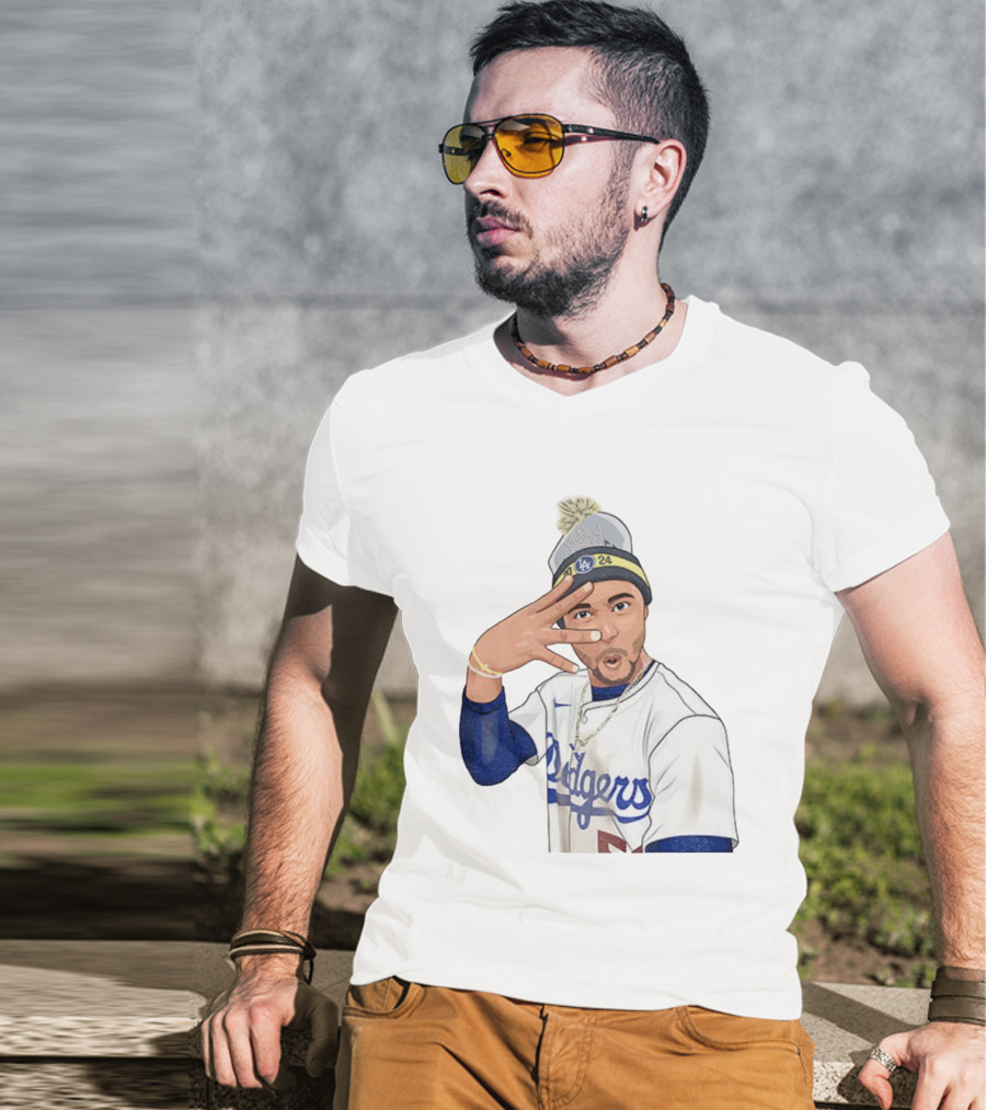 Mookie Betts Los Angeles Dodgers Pom-Pom Beanie Baseball 2024 T-Shirt