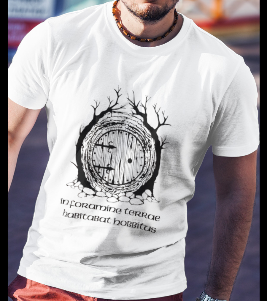 The Hobbit In Foramine Terrae Habitabat Hobbitus T-Shirt