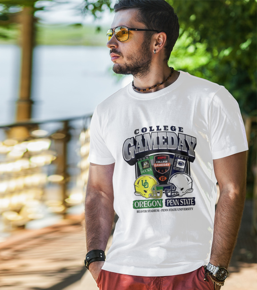 ESPN College Gameday Oregon Ducks Vs Penn State Nittany Lions Helmet Matchup T-Shirt