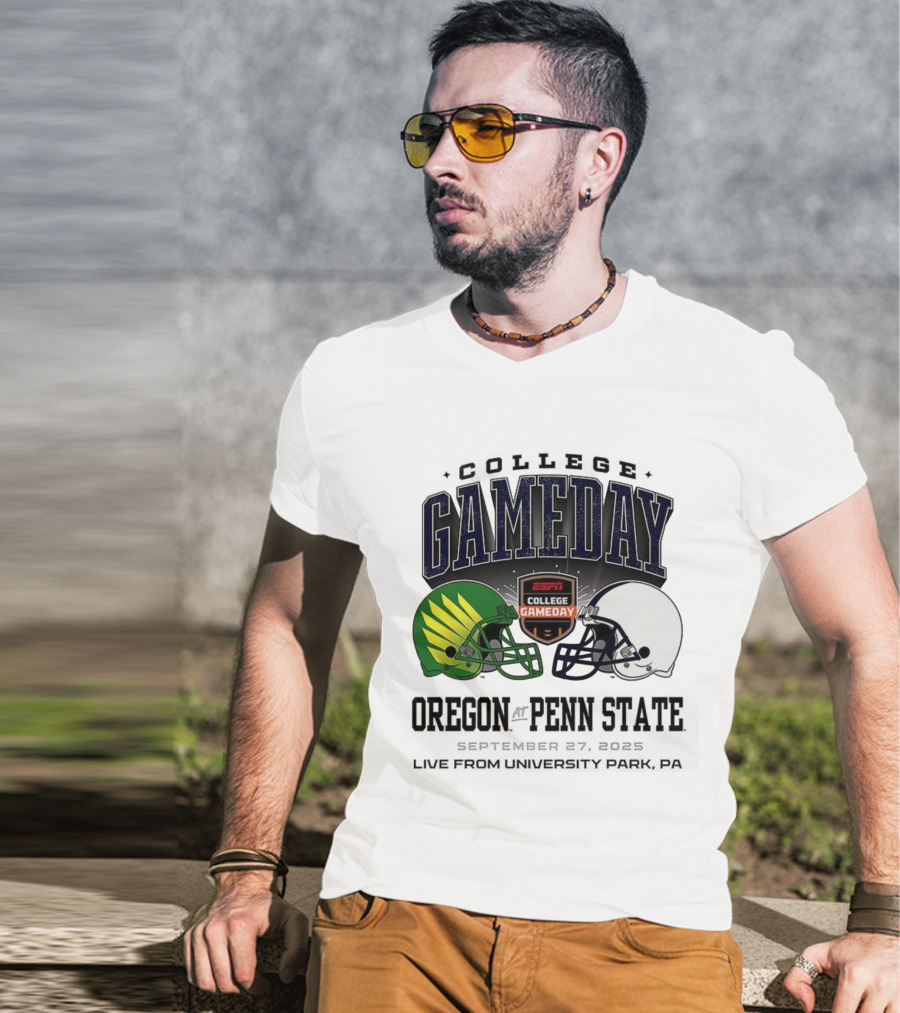 Gameday Oregon Ducks Vs Penn State Nittany Lions ESPN College Football 2025 Helmet Showdown T-Shirt