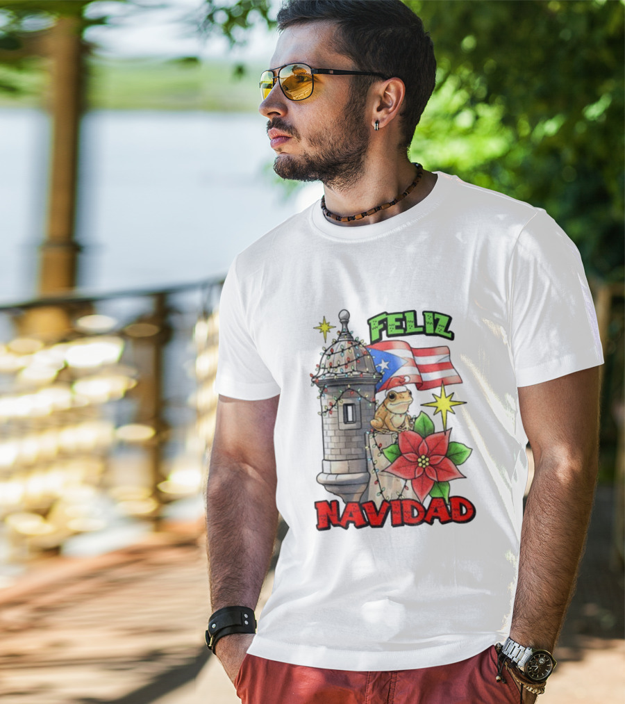 Puerto Rican Christmas Coqui Feliz Navidad Flag Poinsettia Lights T-Shirt