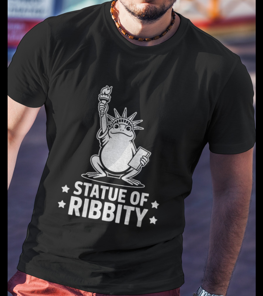 Portland Frog Statue Of Liberty Ribbity Political Humor T-Shirt