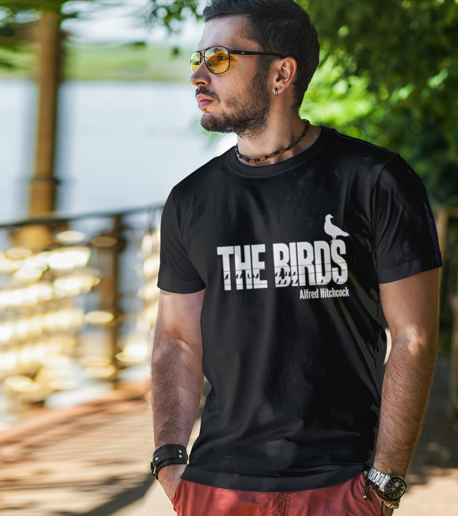 THE BIRDS Alfred Hitchcock Bird Silhouette T-Shirt