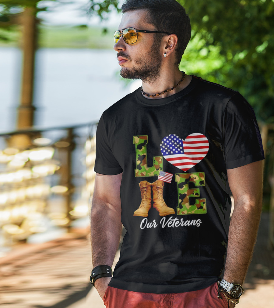 Love Veterans Day American Flag Military Camouflage Boots T-Shirt