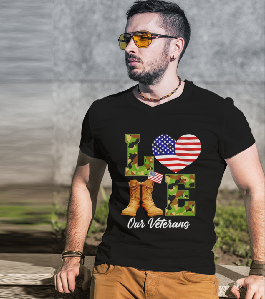 Love Veterans Day American Flag Military Camouflage Boots T-Shirt