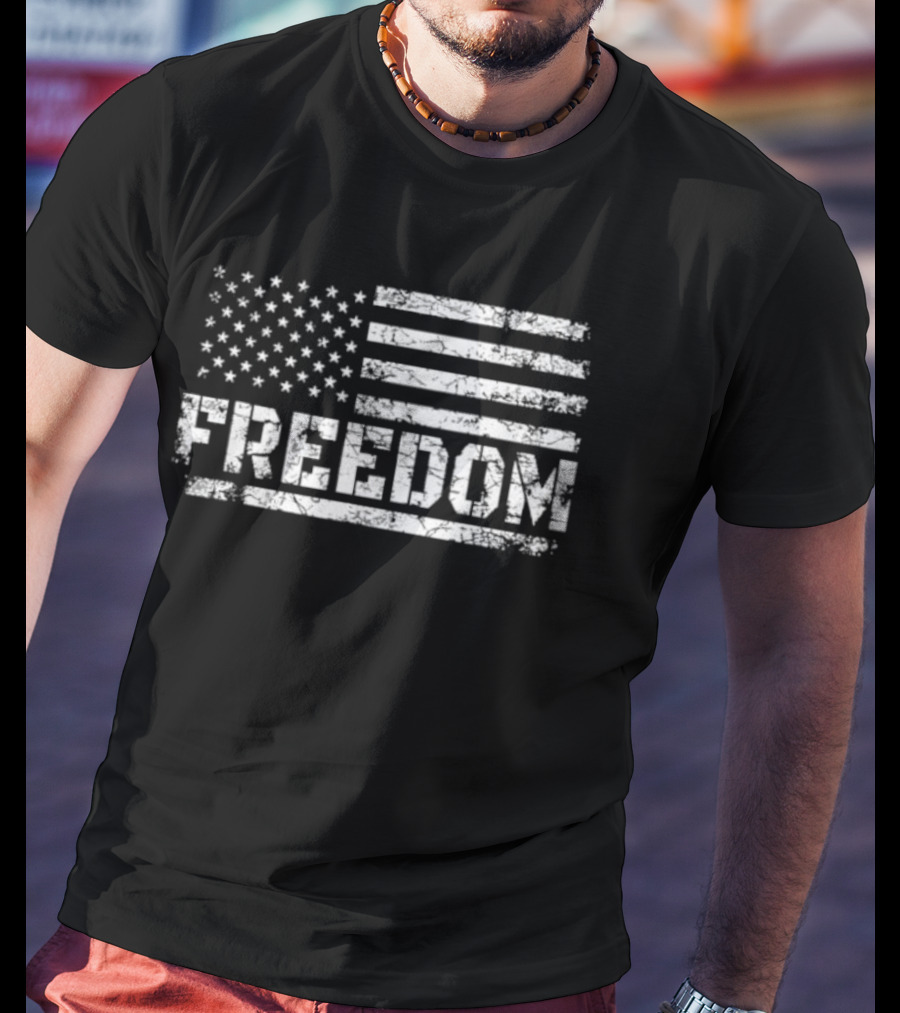 USA Flag Distressed Freedom Grunge Style T-Shirt