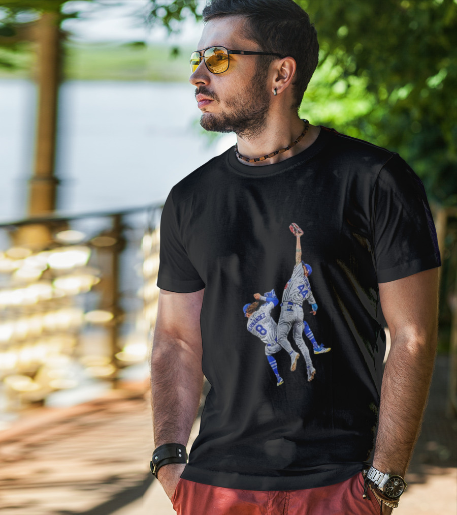 Kike Hernandez Vs Andy Pages The Catch Dodgers 2025 World Series Champions T-Shirt