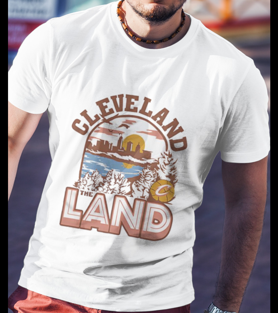 Cleveland Skyline The Land C Basketball Icon Lake Scene T-Shirt