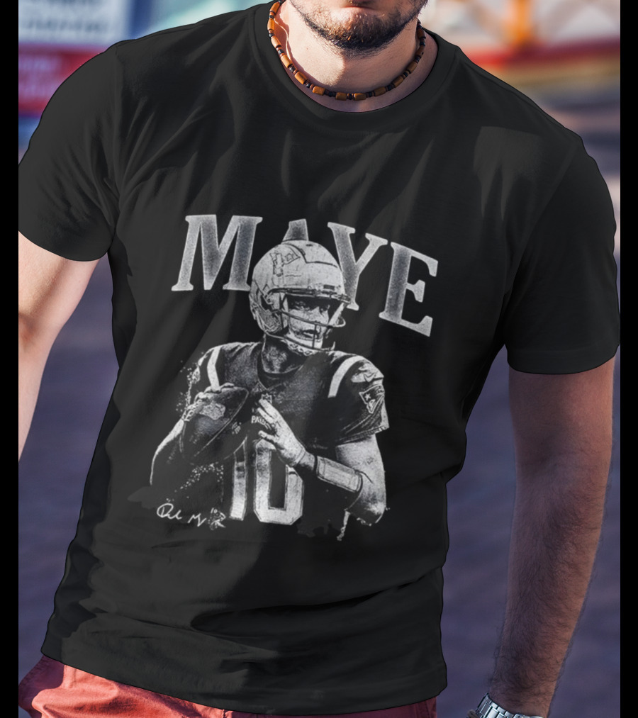 Drake Maye New England Patriots NFL Football Player T-Shirt