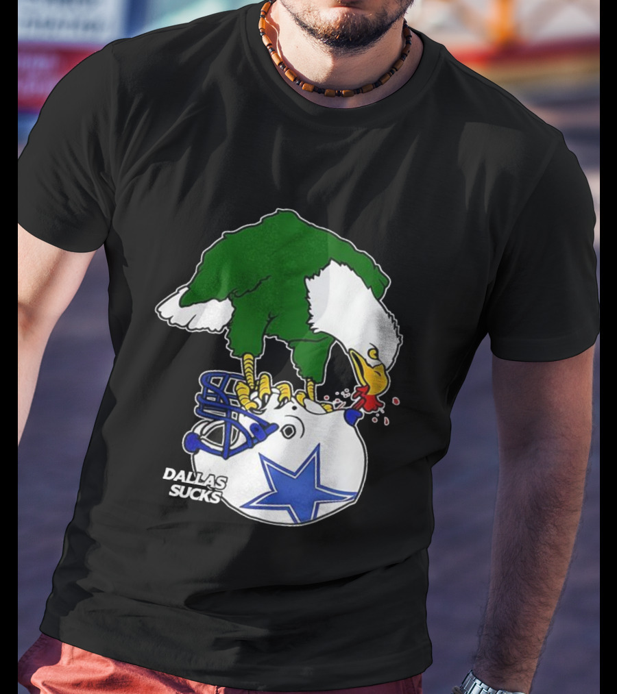 Philadelphia Eagles Pecking Dallas Helmet Dallas Sucks T-Shirt