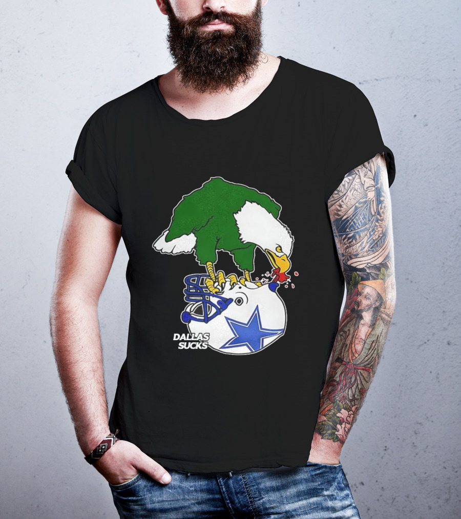 Philadelphia Eagles Pecking Dallas Helmet Dallas Sucks T-Shirt